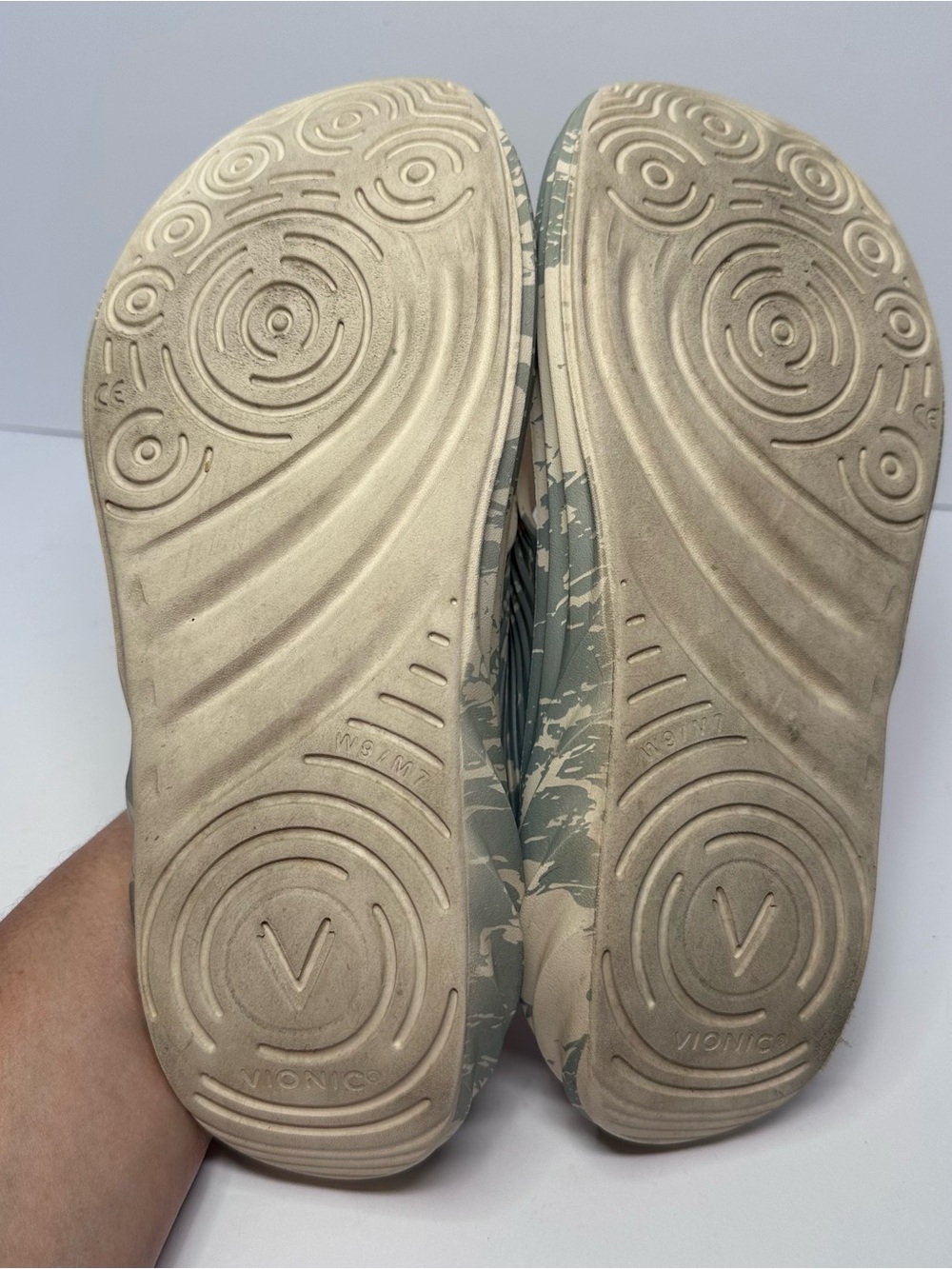 Vionic Tide RX Unisex Thong Sandal Slip-On Ivory/Blue Splatter Print Women's 9 - Picture 8 of 11